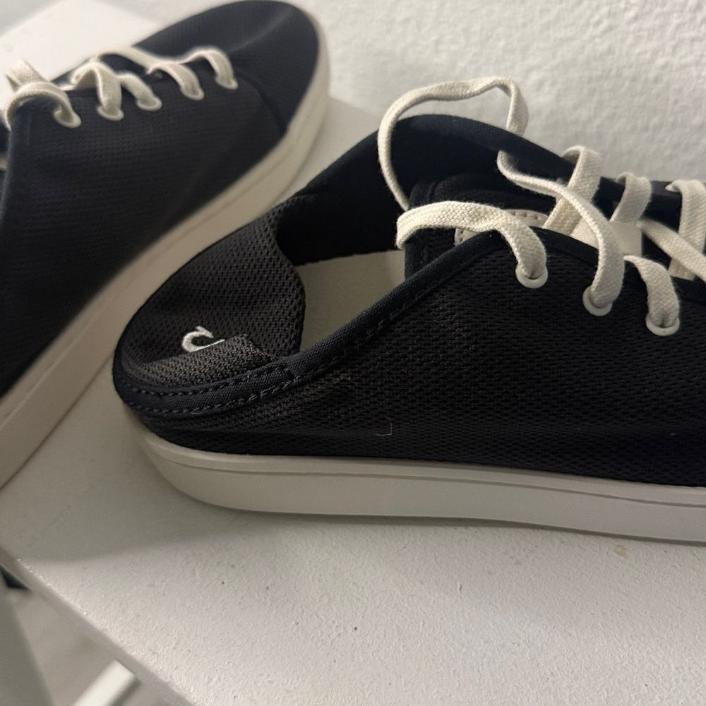NEW- Olukai- Pehuea Li - Women's Black Canvas Sneakers- Size 8 - Picture 5 of 7